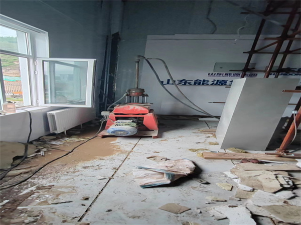 安图地基基础下沉墙体裂缝加固注浆顶升施工