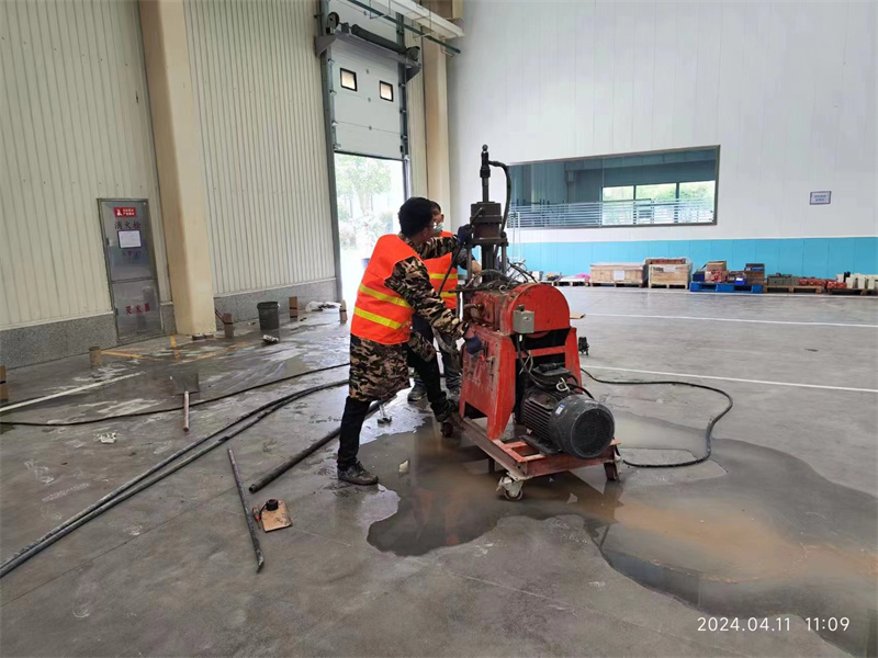 安图厂房地面下沉塌陷注浆加固施工